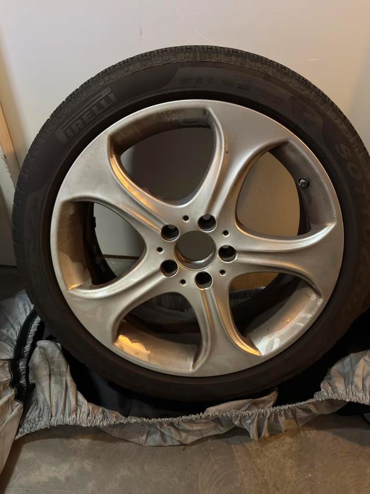 Mercedes 18in velgen met winter banden, Auto-onderdelen, Banden en Velgen, Banden en Velgen, Winterbanden, 18 inch, 225 mm, Personenwagen