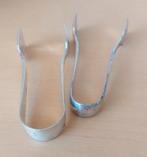 verzilverde suikertang DE (evt. twee van gelijke uitvoering), Huis en Inrichting, Keuken | Bestek, Ophalen, Gebruikt, Zilver, Los bestek