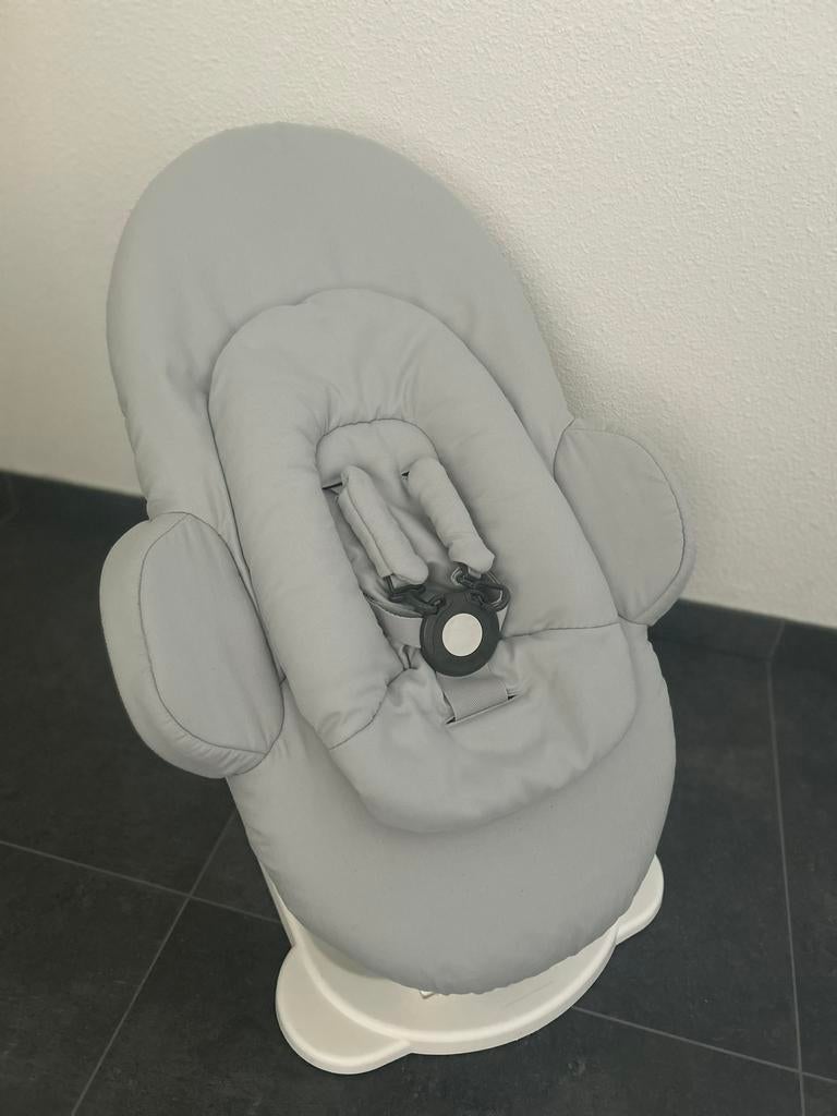 Stokke Steps Bouncer (wipstoel) Soft Sage White -nieuw, Kinderen en Baby's, Wipstoeltjes, Ophalen, Zo goed als nieuw