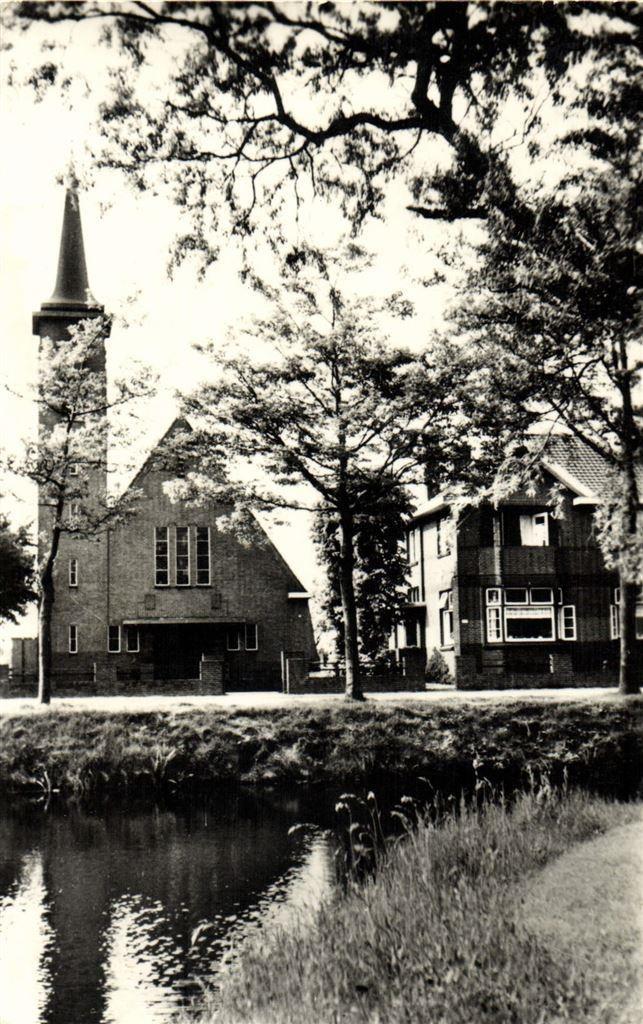 2e Exloermond, Ned. Herv. Kerk en Pastorie - 1970 gelopen, Verzamelen, Ansichtkaarten | Nederland, Ongelopen, Noord-Brabant, Voor 1920