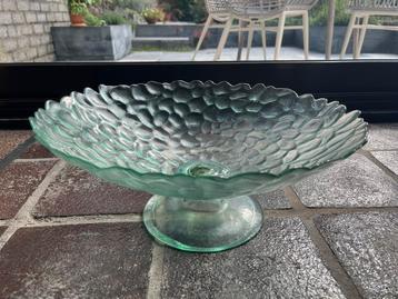 Glazen Schaal op Voet Lichtgroen Decoratief Stuk beschikbaar voor biedingen