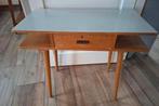 Leuk vintage kinderbureau, Kinderen en Baby's, Kinderkamer | Tafels en Stoelen, Ophalen of Verzenden, Gebruikt, Tafel(s)