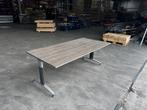 Bureau 180x80, Ophalen, In hoogte verstelbaar, Zo goed als nieuw, Bureau