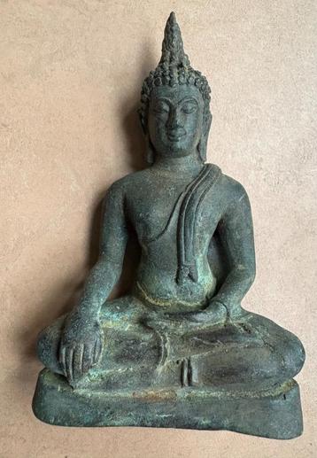 Oud bronzen Boeddhabeeldje, 12 cm  beschikbaar voor biedingen
