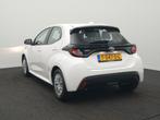 Toyota Yaris 1.5 Hybrid Active - RIJKLAARPRIJS - Handgas - H, Auto's, Toyota, 12 maanden, Gebruikt, Wit, Bedrijf