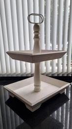 Witte brocante etagère van hout., Huis en Inrichting, Woonaccessoires | Etagères, Ophalen of Verzenden