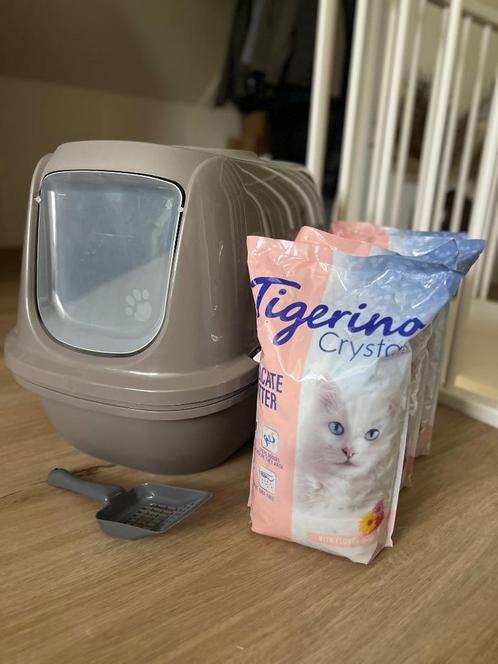Kattenbak en kattenbakvulling, Dieren en Toebehoren, Kattenbakken, Zo goed als nieuw, Gesloten, Ophalen