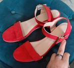 Leuke rode sandalen met sleehak maat 40, Kleding | Dames, Schoenen, Ophalen of Verzenden, Zo goed als nieuw