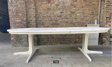 vintage scandinavische tafel 3M beschikbaar voor biedingen