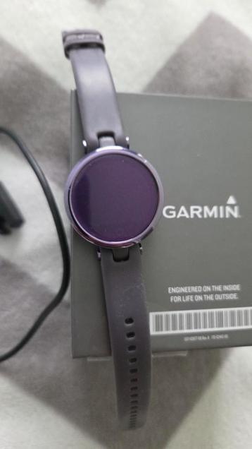 Garmin Lily smartwatch beschikbaar voor biedingen