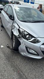 Hyundai i30 1.6 I Cvvt 5DR 2012 Grijs, Auto diversen, Schadeauto's, Ophalen, 1591 cc, Handgeschakeld, Zilver of Grijs