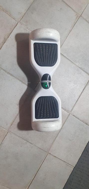 Witte Hoverboard - Gebruikt beschikbaar voor biedingen