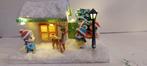 winterlandschap met huisje, hertje, bomen en verlichting 01, Diversen, Kerst, Ophalen of Verzenden, Nieuw