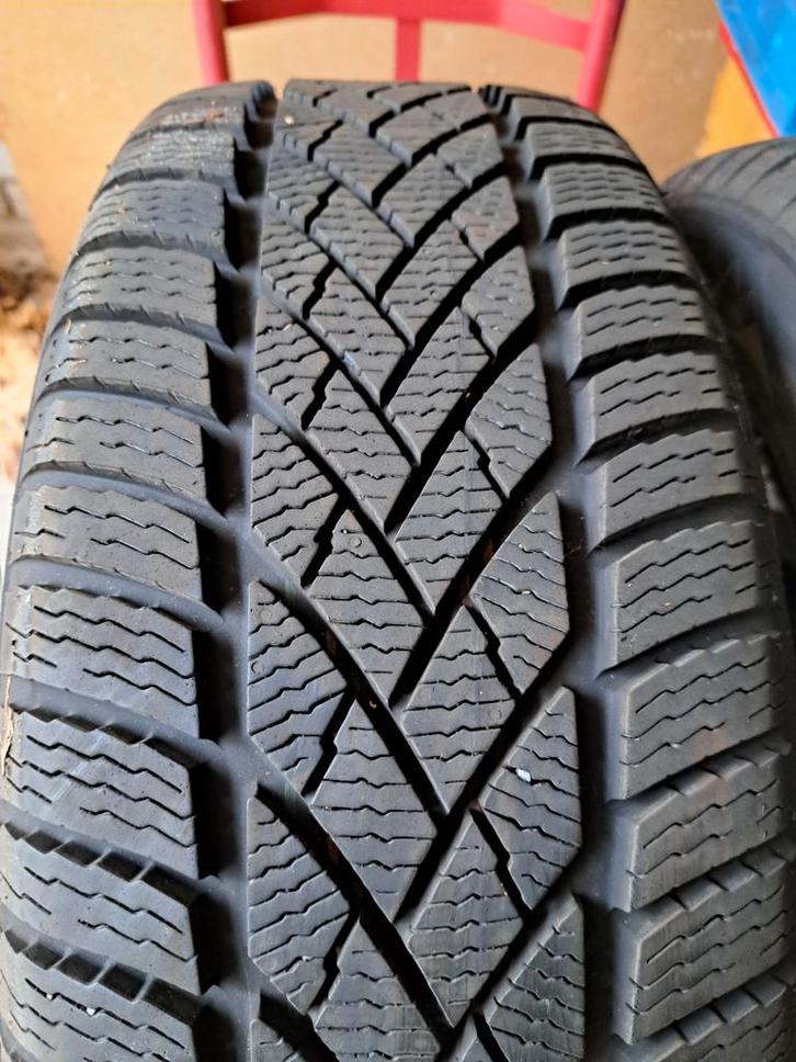 Winterbanden 205/55 R16 Tyfoon Eurosnow 2 op  stalen velg, Auto-onderdelen, Banden en Velgen, Banden en Velgen, Winterbanden, 16 inch