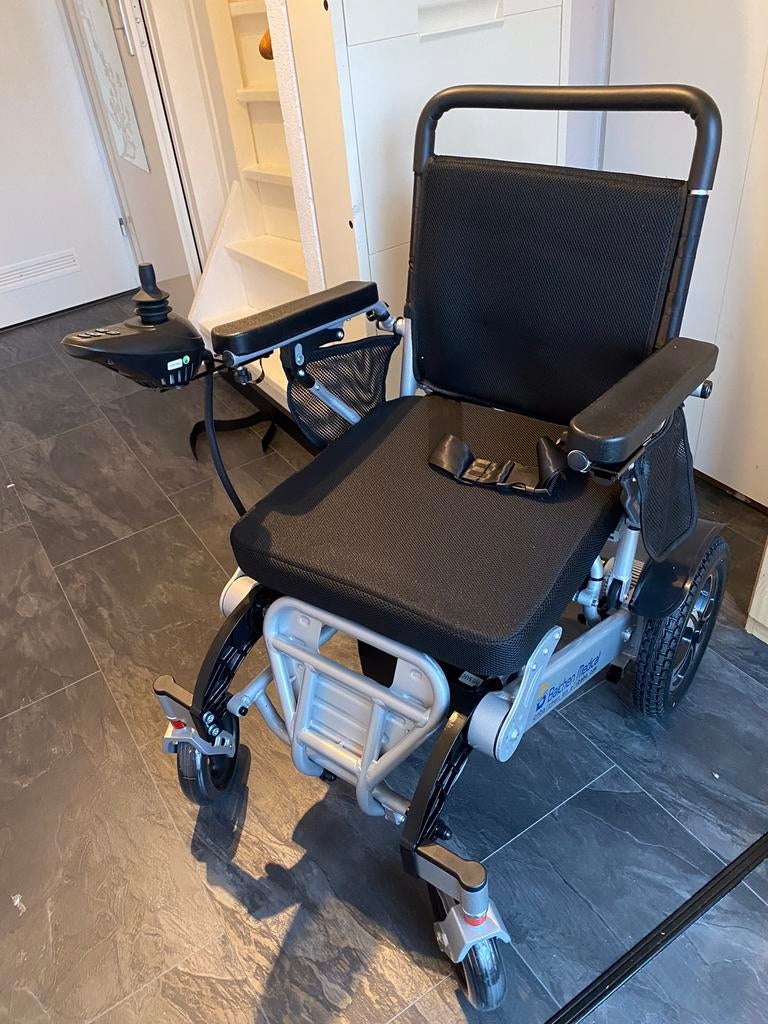 Inklapbaar nieuwe elektrische rolstoel, Diversen, Ophalen of Verzenden, Inklapbaar, Zo goed als nieuw, Elektrische rolstoel