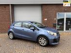 Kia Rio 1.2 CVVT ComfortLine|AIRCO|NIEUWE APK, Auto's, Kia, 1027 kg, Gebruikt, 4 cilinders, Blauw