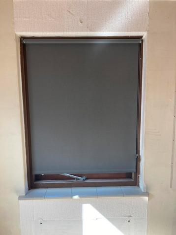 Verduisterend rolgordijn grijs 90x 140 cm beschikbaar voor biedingen