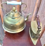 ANTIEKE KOPEREN WATERKETEL MET STRIJKBOUT / KACHELBOUT, Ophalen of Verzenden, Koper