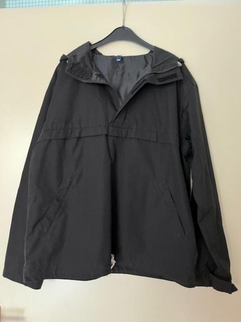 jas anorak zwart Divided M met capuchon rits en klittenband, Kleding | Heren, Jassen | Zomer, Zo goed als nieuw, Maat 52/54 (L)