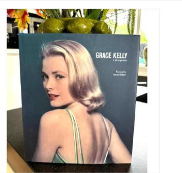 Grace Kelly A Life In Pictures A Life in Pictures boek CHCS beschikbaar voor biedingen