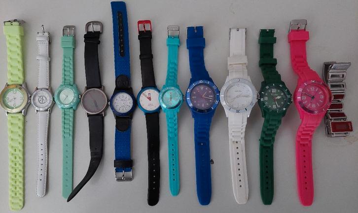 12 dameshorloges, Sieraden, Tassen en Uiterlijk, Horloges | Dames, Gebruikt, Polshorloge, Overige merken, Overige materialen, Overige materialen