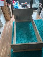 Peuterbed van grijs steigerhout, Ophalen, 70 tot 85 cm, Zo goed als nieuw, Minder dan 140 cm