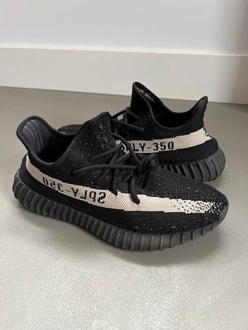 Adidas Yeezy Boost 350 V2 "Oreo" BY1604 40 2/3 beschikbaar voor biedingen