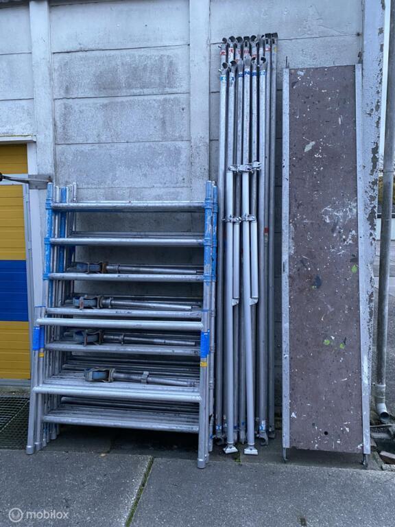 Skyworks rolsteiger 135x305x10,20 werkhoogte, Doe-het-zelf en Verbouw, Steigers, Gebruikt, Ophalen of Verzenden