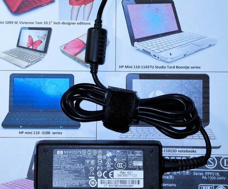 HP Mini 110 210 PPP018H Adapter 19V 1.58A 30W 535630-001, Computers en Software, Laptop-opladers, Zo goed als nieuw, Ophalen of Verzenden