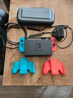 Nintendo Switch met handige hoes!, Spelcomputers en Games, Spelcomputers | Nintendo Switch, Ophalen, Gebruikt, Switch Original