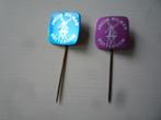 2x Jacob Kulman Rotterdam Molen Paars Blauw Blikken Speldjes, Ophalen of Verzenden, Zo goed als nieuw, Overige onderwerpen, Speldje of Pin