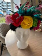 Hoed met bloemen rand, Ophalen of Verzenden, Zo goed als nieuw, Carnaval