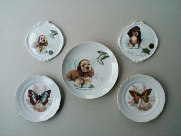 Wandbordjes.Honden/Vlinders. Vintage.Per art.geprijsd