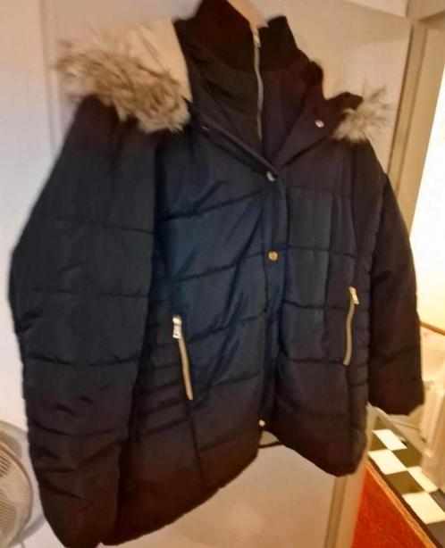 Mooie splinternieuwe dames jasje, Kleding | Dames, Jassen | Winter, Zo goed als nieuw, Ophalen of Verzenden