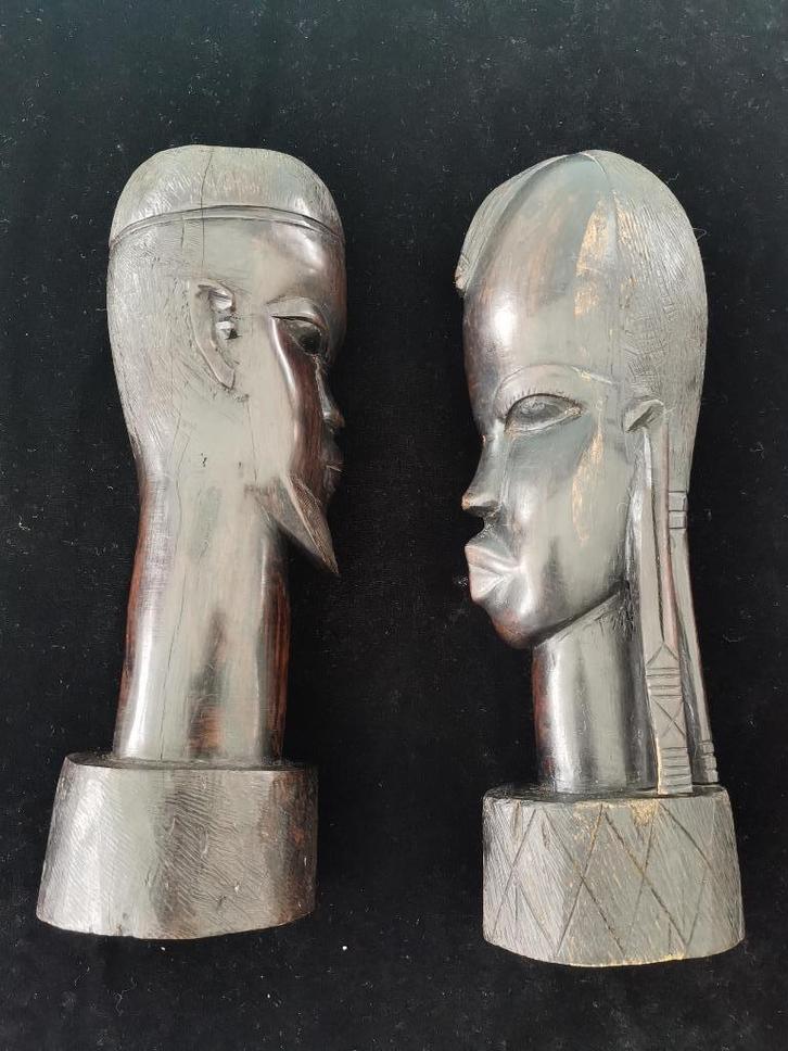 2 handgesneden Afrikaanse houten beelden man vrouw sculpture, Antiek en Kunst, Kunst | Beelden en Houtsnijwerken, Ophalen of Verzenden