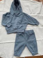 Setje voor baby’s met hoodie een jogging broek, Kinderen en Baby's, Primark, Ophalen of Verzenden, Jongetje of Meisje, Zo goed als nieuw