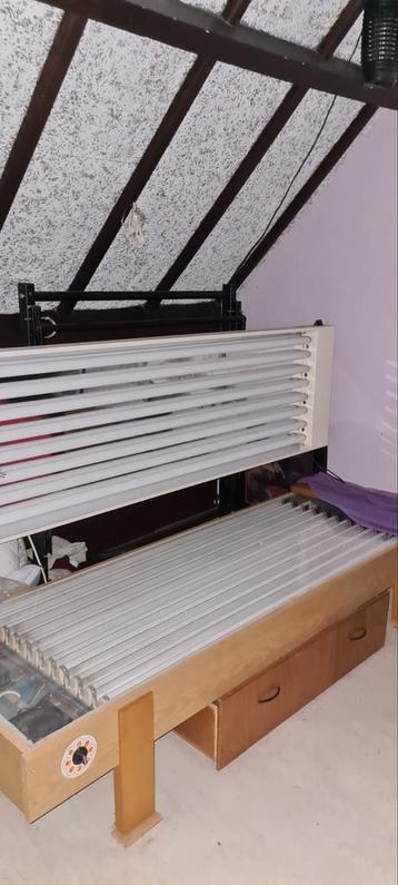 Zonnebank en zonnehemel los te koop beschikbaar voor biedingen