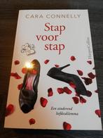 Cara Connelly - Stap voor stap, Boeken, Cara Connelly, Ophalen of Verzenden, Zo goed als nieuw