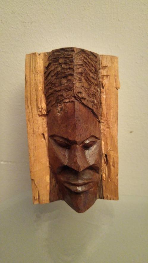 Bijzonder en uniek houten beeld uit 1 stuk hout gesneden., Antiek en Kunst, Kunst | Beelden en Houtsnijwerken, Ophalen of Verzenden