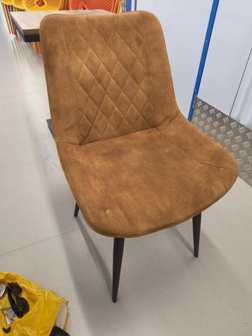 Eetkamerstoelen velours goudgeel beschikbaar voor biedingen