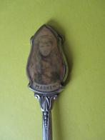 Lepeltje Marken , meisje, Verzenden, Zo goed als nieuw