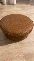 Grote rieten mand met deksel ca 45 cm, Huis en Inrichting, Woonaccessoires | Schalen en Manden, Ophalen of Verzenden, Zo goed als nieuw