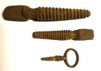 Schroef-hangslot-sleutels, drie stuks, ijzer, 17e – 18e eeuw, Antiek en Kunst, Antiek | Gereedschap en Instrumenten, Verzenden