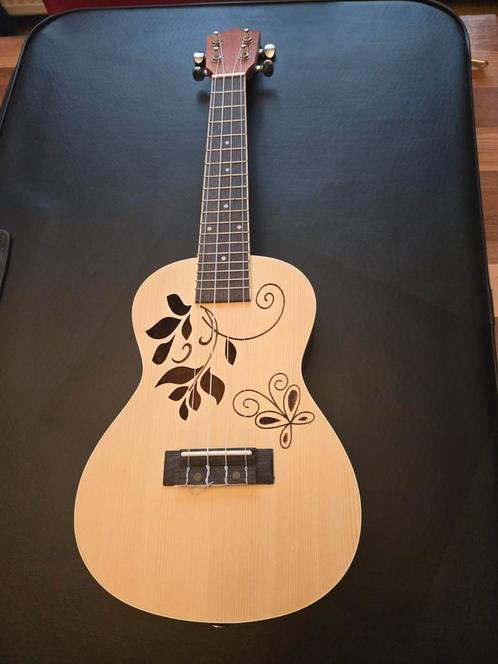 ukulele, Muziek en Instrumenten, Snaarinstrumenten | Gitaren | Akoestisch, Nieuw, Overige typen, Ophalen of Verzenden