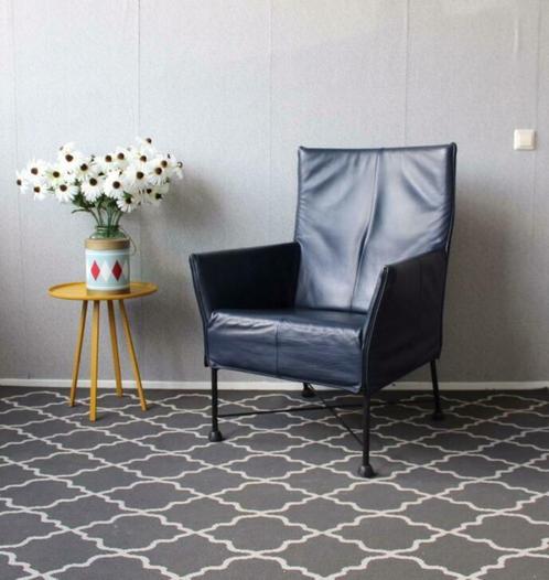4 Montis Charly fauteuils blauw leder - zwart frame, Huis en Inrichting, Stoelen, Zo goed als nieuw, Blauw, Ophalen of Verzenden