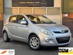 Hyundai i20 1.2i DynamicVersion/AIRCO/APK/NAP, 450 kg, Gebruikt, 4 cilinders, Origineel Nederlands