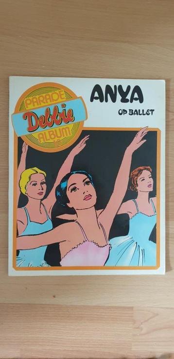 Debbie parade album beschikbaar voor biedingen