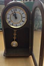 ZGAN. Wandklok pendule Meister Anker, donker hout, batterij, Huis en Inrichting, Woonaccessoires | Klokken, Ophalen of Verzenden
