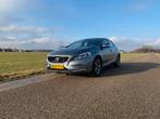 Volvo V40 1.6 T2 120PK 2014 Grijs R design velgen, Voorwielaandrijving, Stof, Zwart, 4 cilinders
