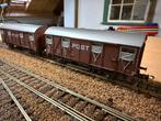 Twee postrijtuigen van Roco izgst, Gelijkstroom, Nnb, Nnb, Wagon
